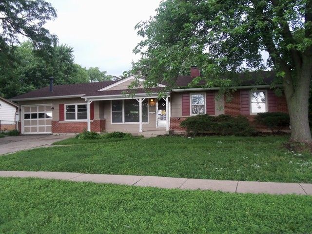 625 W Elk Grove Blvd, Elk Grove Village, IL 60007