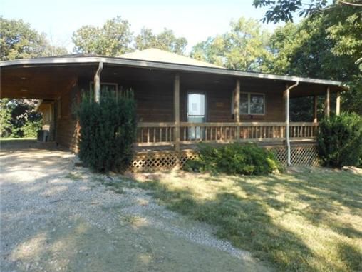 22601 Easton Rd, Easton, KS 66020