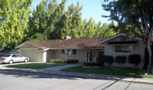 2704 Hampshire Ln Modesto, CA 95350