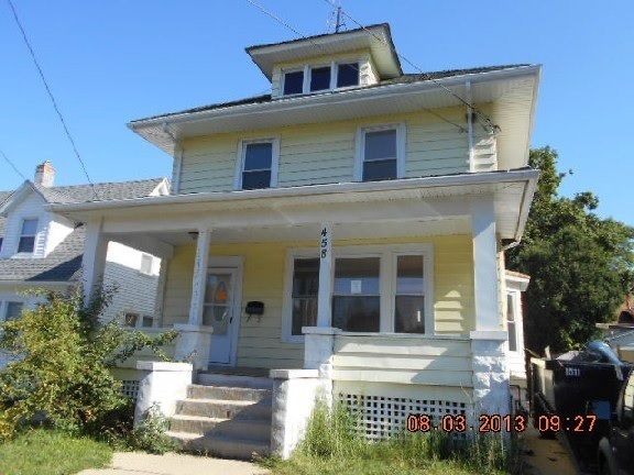 458 North Ave, Aurora, IL 60505