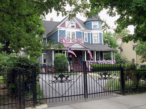 545 N. Park Blvd., Glen Ellyn, IL 60137