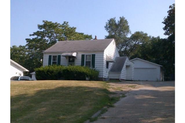 1012 Lewis Ave, Des Moines, IA 50315