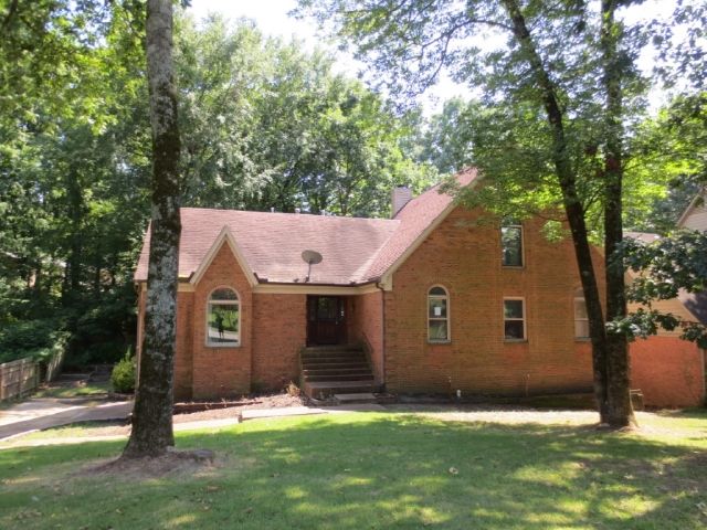 8315 Trinity Rd, Cordova, TN 38018