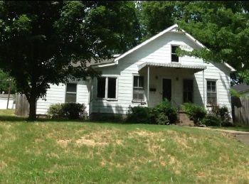 1141 Atchison St, Atchison, KS 66002