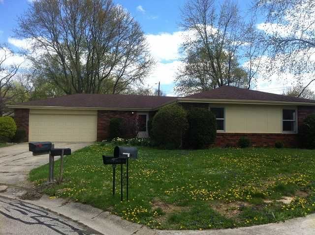2715 Yellowwood Ct, Columbus, IN 47203