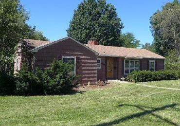 5126 Sterling Ave, Kansas City, MO 64133