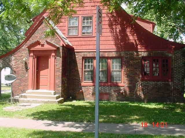 270 W Leafland Ave, Decatur, IL 62522