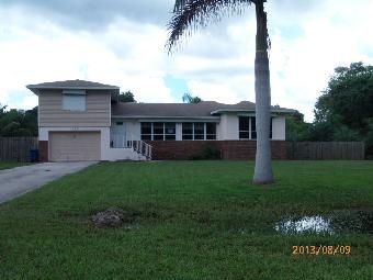 16831 Jacaranda Dr, Fort Myers, FL 33908