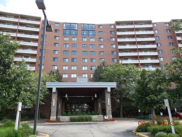 21 Kristin Dr Unit 115, Schaumburg, IL 60195