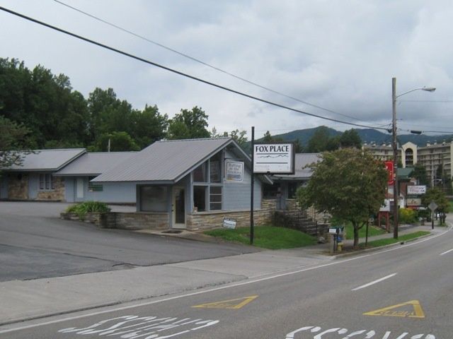 376 E Pkwy, Gatlinburg, TN 37738