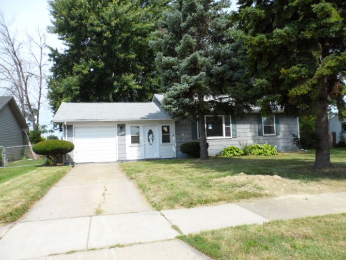 13715 Mckinley Ave, Warren, MI 48089