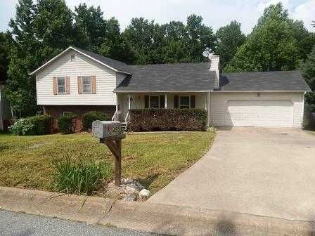2455 Danver Ln, Buford, GA 30519