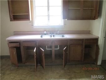 6411 Pasadena Blvd, Saint Louis, MO 63121