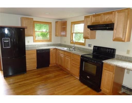 7 Ruffing st, Hyde Park, MA 02136