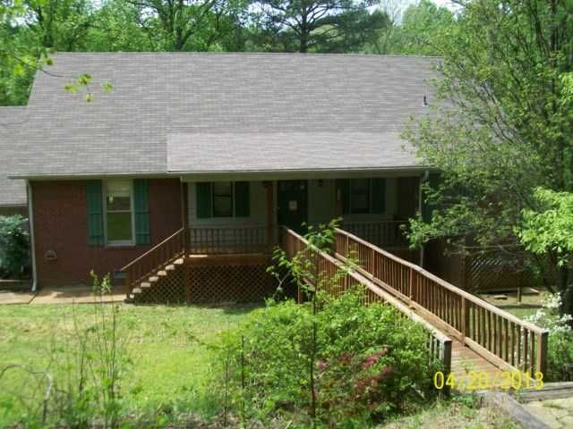 325 Country Club Dr, Hernando, MS 38632