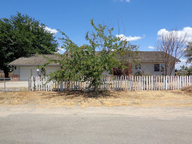 3377 Minniear Avenue, Modesto, CA 95357