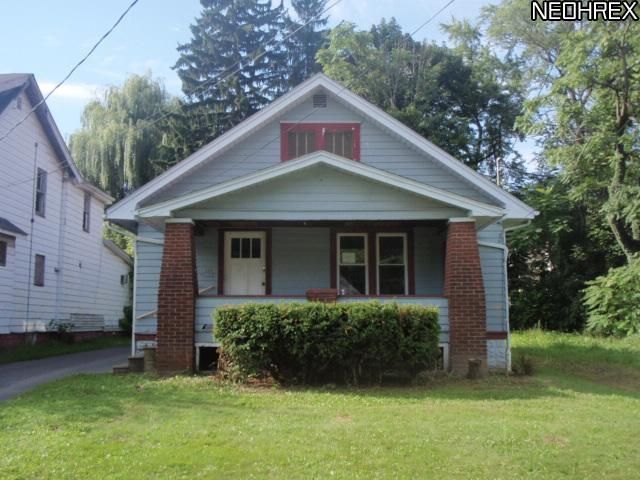 325 E Avondale Ave, Youngstown, OH 44507