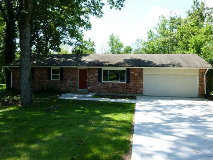 3217 Winterset Dr, Dayton, OH 45440