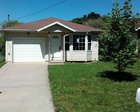 913 S Waco Ave, Springfield, MO 65802