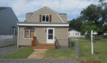 8206 W End Dr Curtis Bay, MD 21226