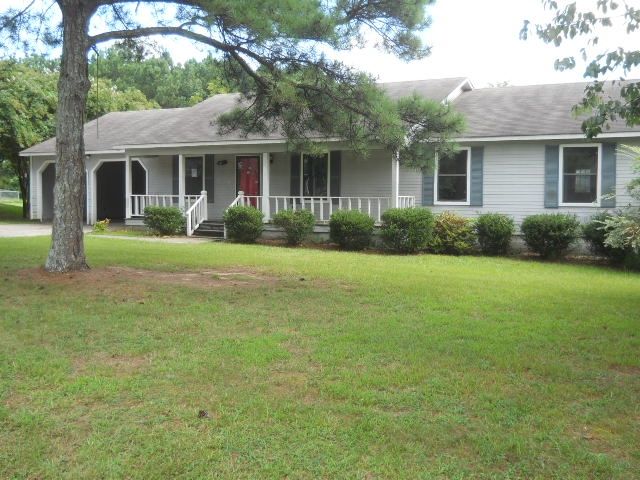 119 Guinivere Dr, Albertville, AL 35950