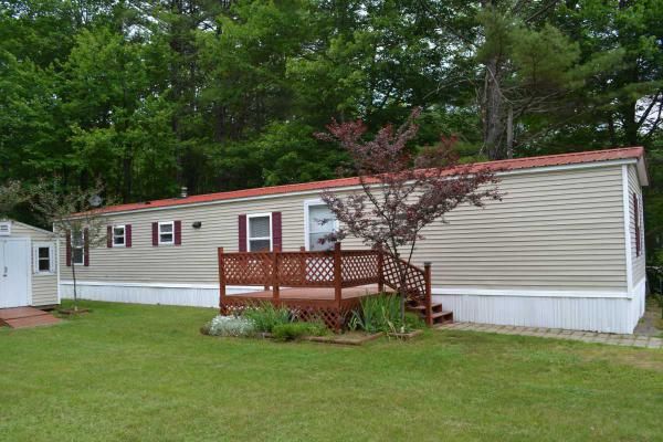 27 Briarwood Road, Lebanon, ME 04027