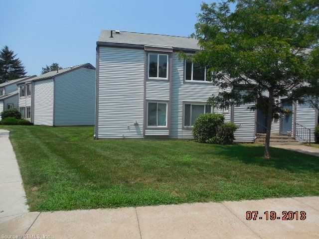 44 Candlewood Dr, South Windsor, CT 06074