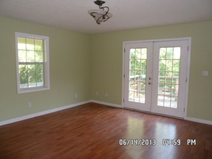 1645 S Cross Bridge, Mount Pleasant, TN 38474