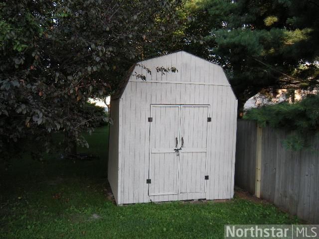 17332 Ithaca Ln, Lakeville, MN 55044