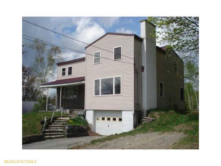 43 Field St, Millinocket, ME 04462