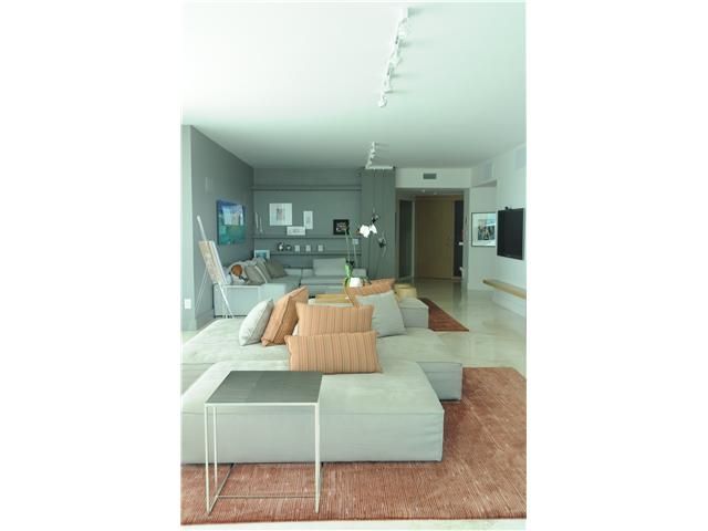 2127 BRICKELL AV # 3104, Miami, FL 33129