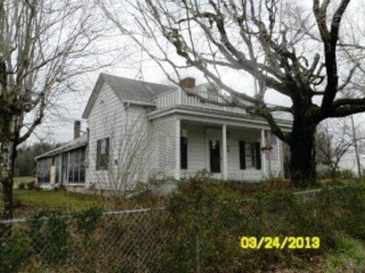 303 Old Loudon Rd, Sweetwater, TN 37874
