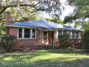 1504 Peachtree Cir S, Jacksonville, FL 32207