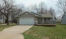 601 4th St Camanche, IA 52730