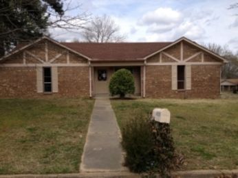 5053 Briarwood Cv, Milan, TN 38358