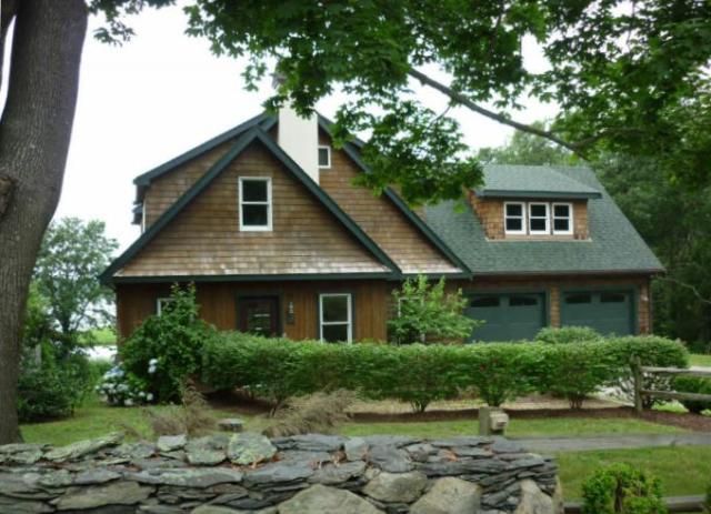 11 Pokanoket Trl, Warren, RI 02885