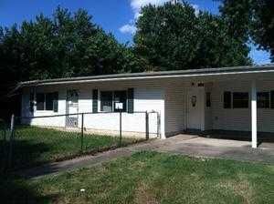 190 N C St, Centerton, AR 72719