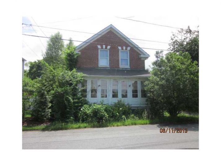 10 Lowe Ave, Warwick, RI 02889