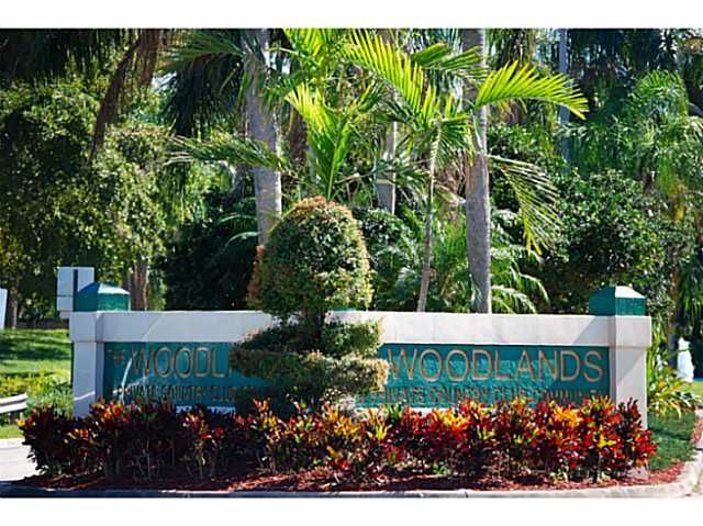 5206 YELLOW PINE LN, Fort Lauderdale, FL 33319