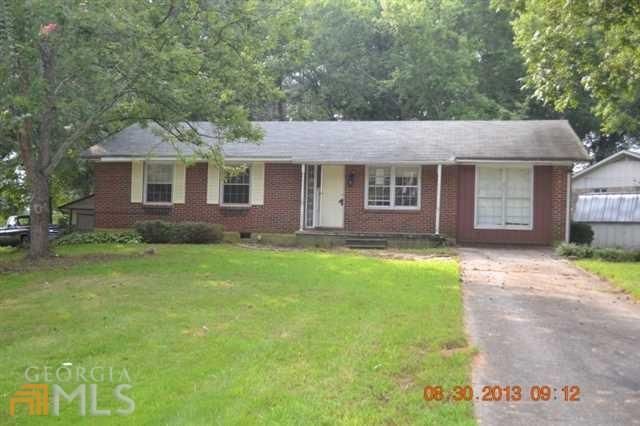 711 Jeb Stuart Dr, Jonesboro, GA 30238