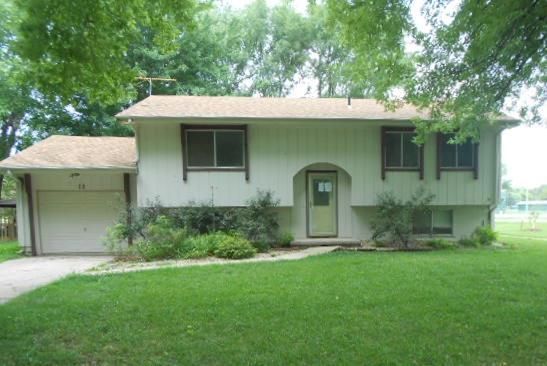 13 Cedar Drive, Yutan, NE 68073