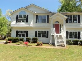 2953 Five Leaf Way, Lithia Springs, GA 30122