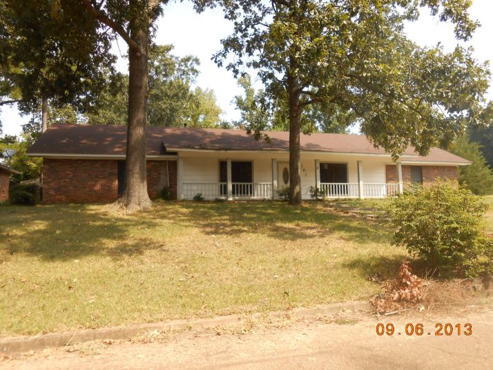 161 Crossover Dr, Brandon, MS 39042