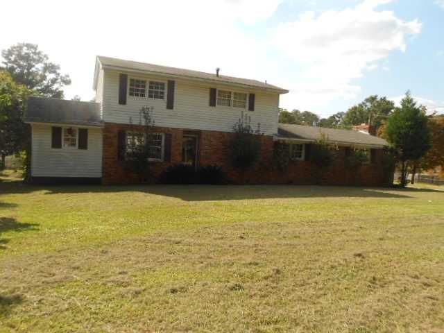 38 Ellen Dr, Jeffersonville, GA 31044