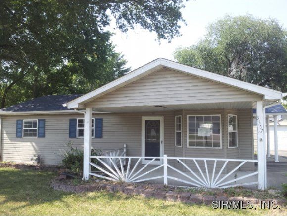 5357 Maryville Rd, Granite City, IL 62040