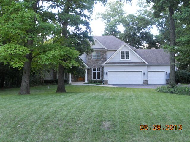 6918 Catalpa Ct, Spring Grove, IL 60081