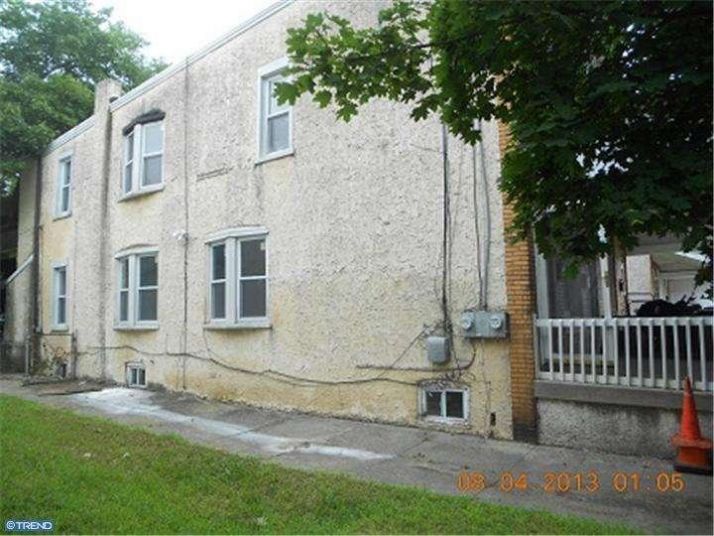 27 W 8th St, Chester, PA 19013