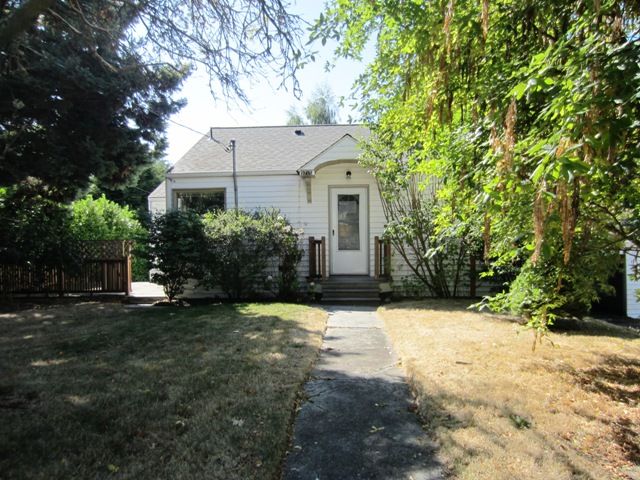 9715 2nd Avenue NW, Seattle, WA 98117