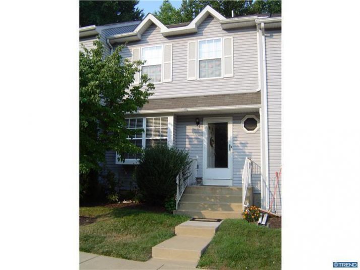 62 Andrews Ct, Aston, PA 19014
