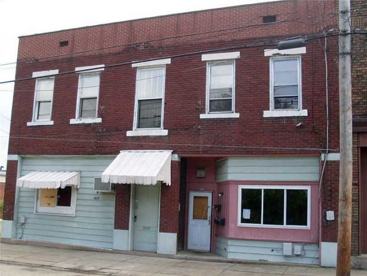 Park Ave, Clairton, PA 15025